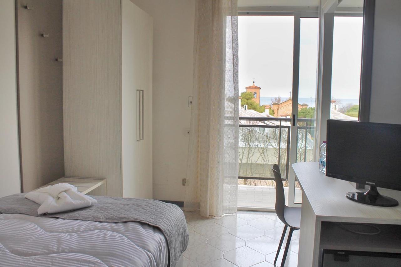 Hotel Maestri Riccione Exteriör bild